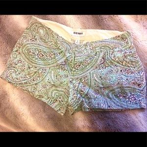 Old Navy Mint colored shorts!